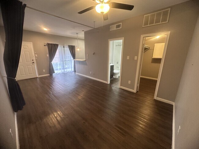 Photo - 8800 Westplace Dr Unidad 1509