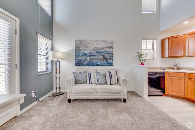 2BR, 2BA - 956SF - Living Room - Somo Lofts