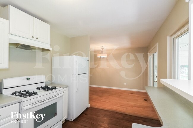 Photo - 235 E Wrightwood Ave