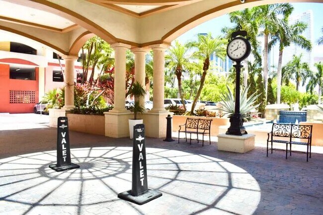 Photo - 16900 N Bay Rd