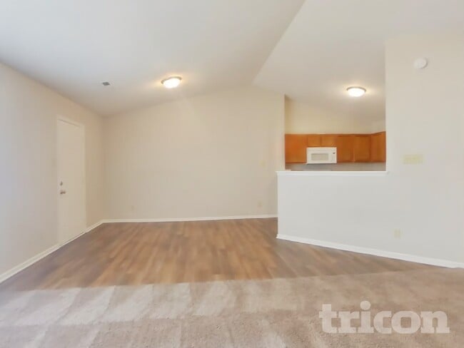 Photo - 1715 Brassica Way