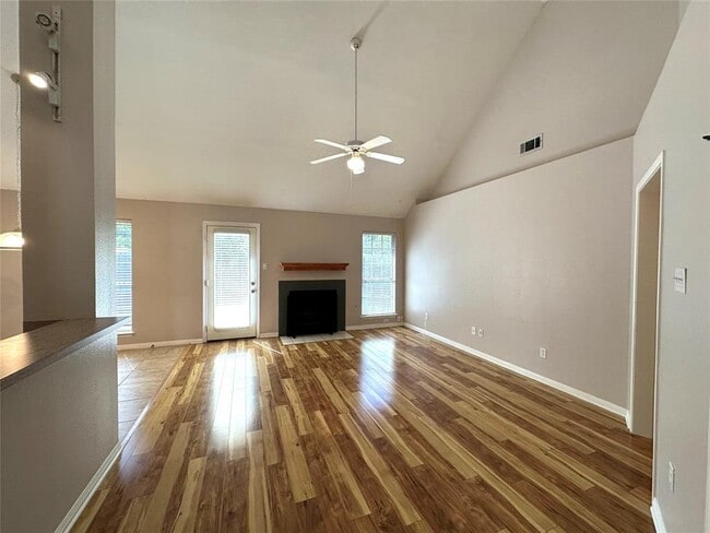 7903 Tiger Eye Cove