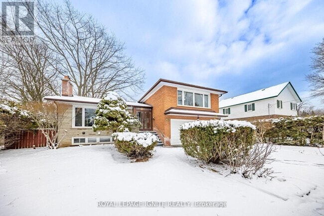 Photo - 83 Deep Dene Dr