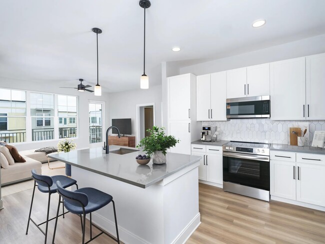 Building Photo - Modera Liberty Row Rental