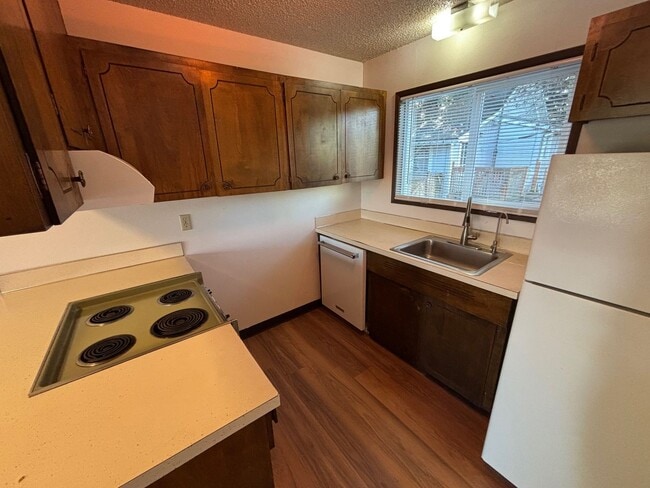 Photo - SE 49th and Hawthorne Blvd Unit 1525