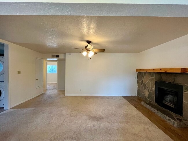 Photo - Cozy 2 Bedroom 1 Bathroom Home In The NE!