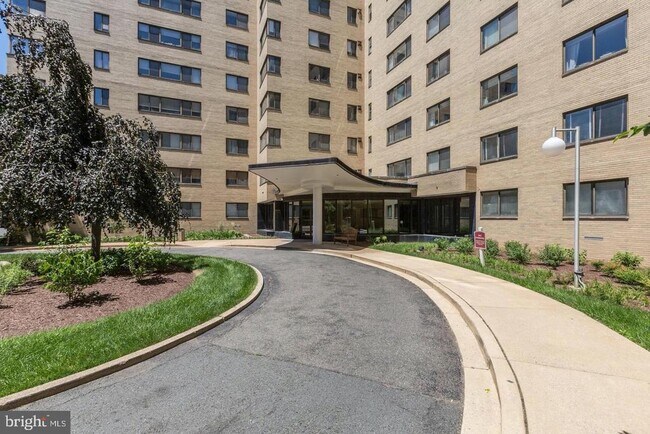 Building Photo - 3701 Connecticut Ave NW Unit 229 Rental