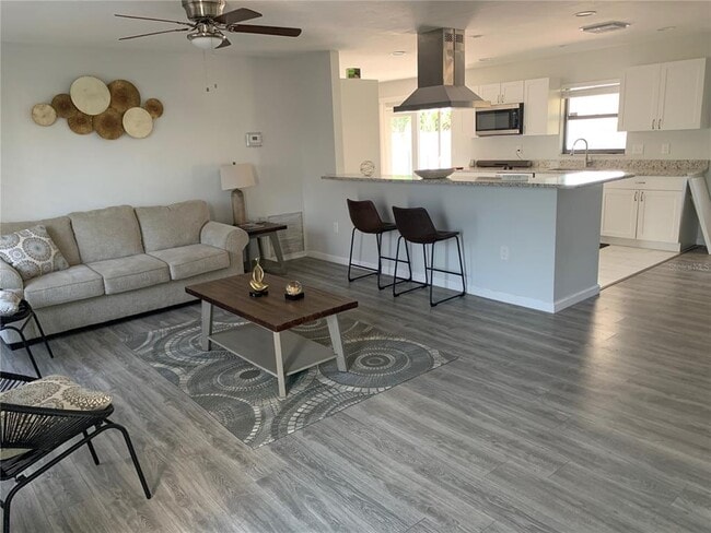 Photo - 5832 Countrywood Dr