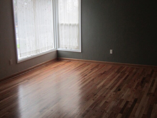 Photo - Charming 2 Bedroom 1 Bathroom in Lincoln Neighborhood