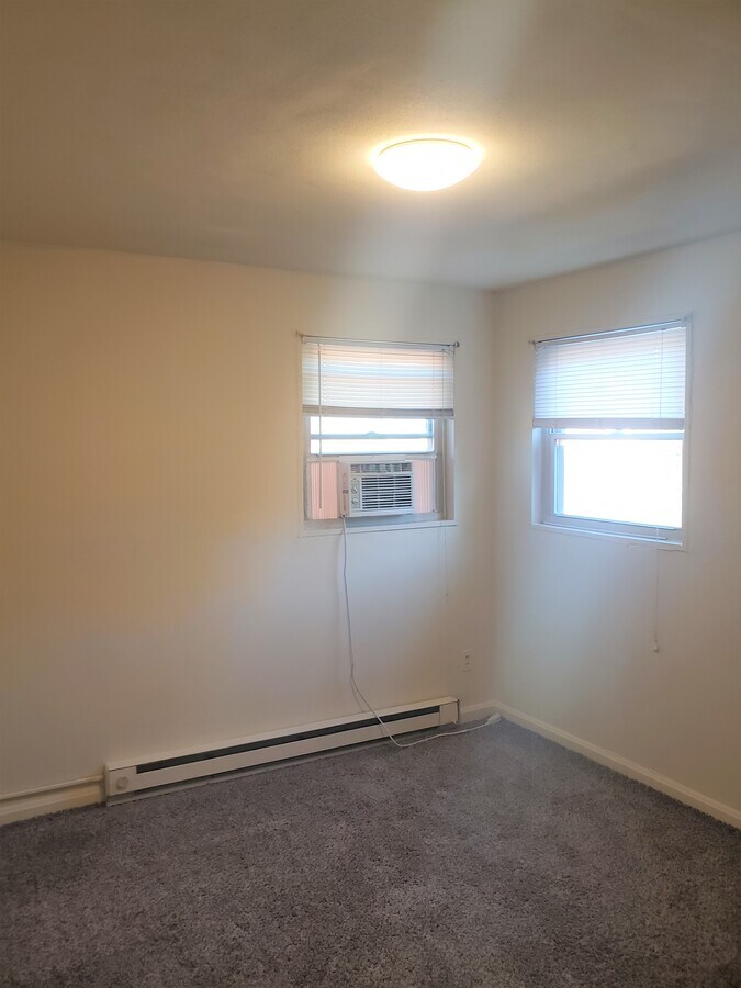 Photo - Ludlow Avenue Apartments