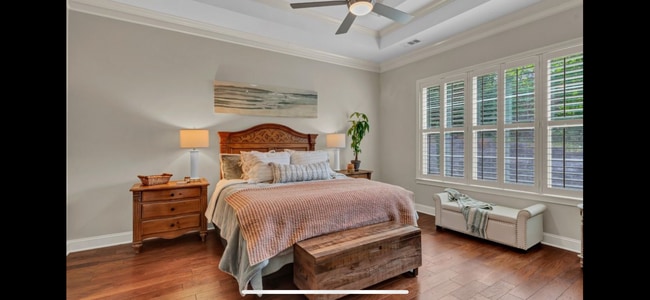 Photo - 437 Chapel Grove Ln