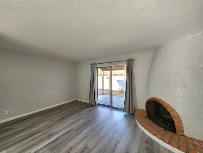 Photo - Gorgeous 2 bedroom 2 bath in TAPATIO COVE