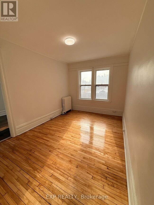 Photo - 366 Frank St