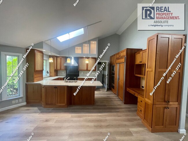 Photo - Beautiful 4 Bedroom Condo