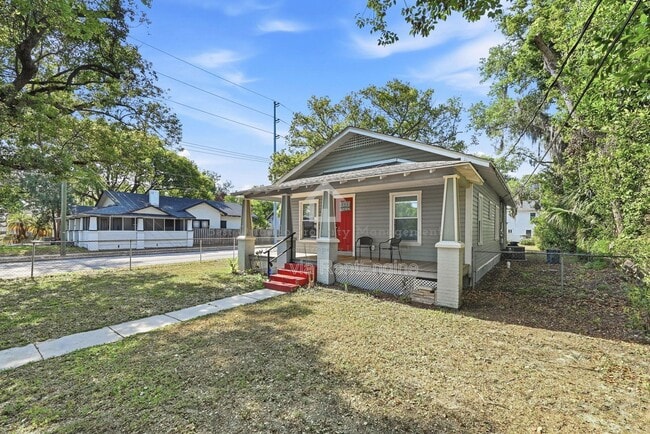 Photo - 302 W Park St
