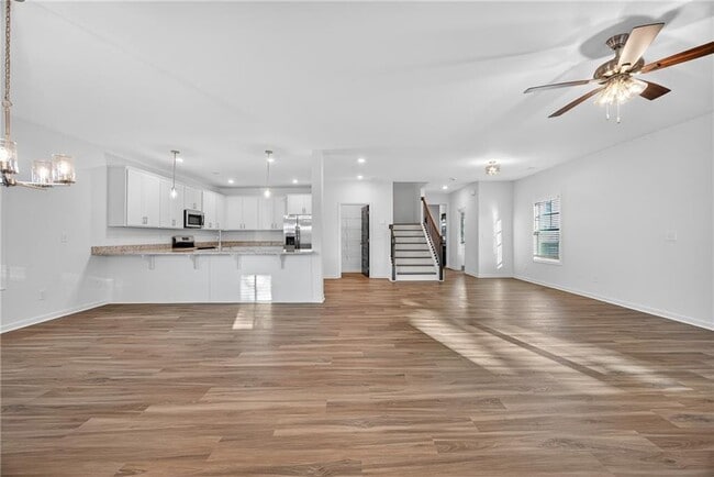 Photo - 5107 Hollybrook Rd SE