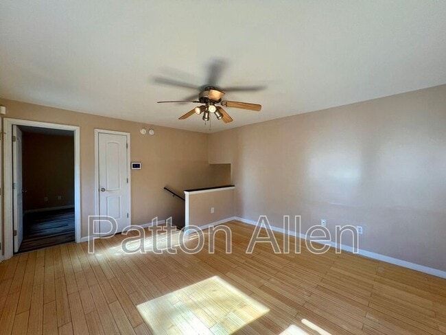 Photo - 80 Oakwood St