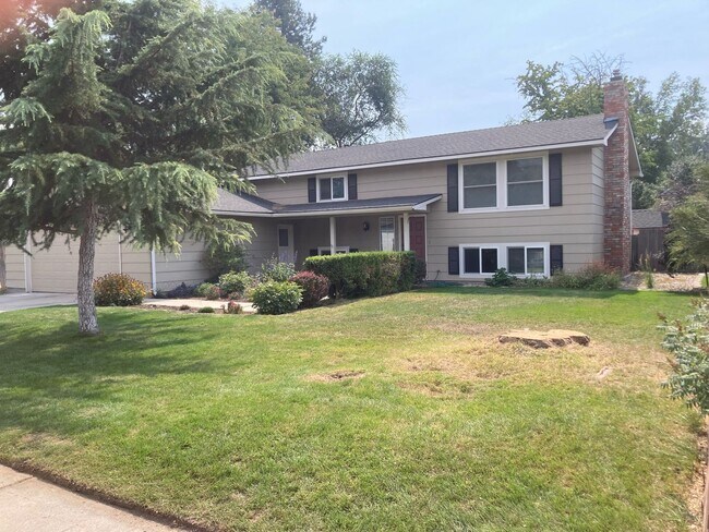 Large home in a great location of Boise fo... - Large home in a great location of Boise fo...