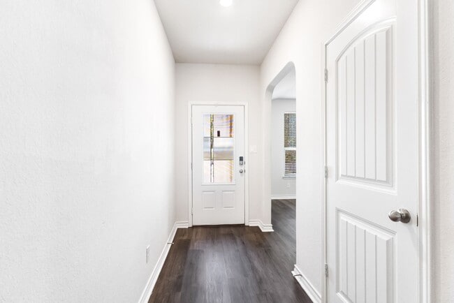 Photo - Well-Maintained 3-Bedroom Home – Ideal for Students & Professionals!