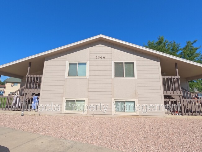 Photo - 1644 E Pitkin St Unidad B Rental