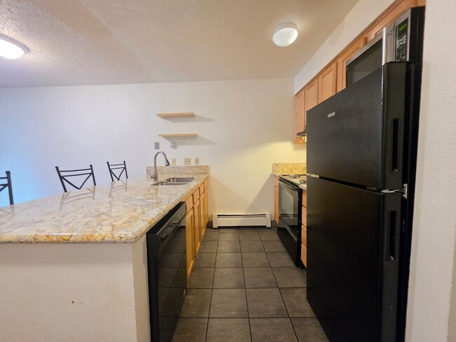Photo - 1065 University Ave Unit 115