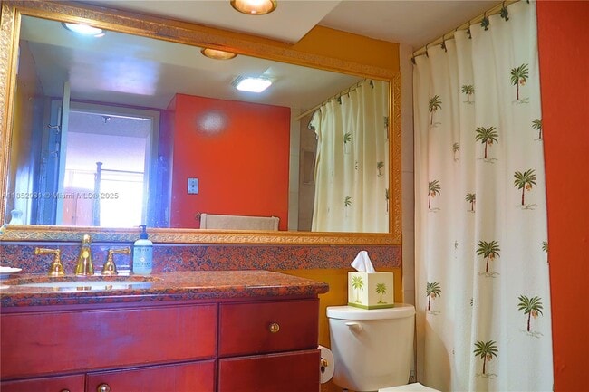 Photo - 555 NE 15th St Unit 20K