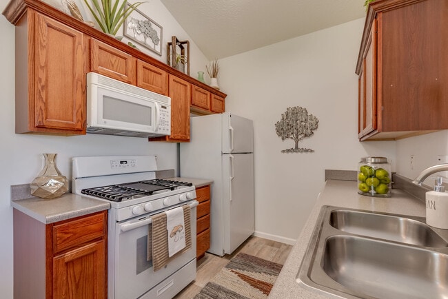 Photo - Village Gates of Delaware