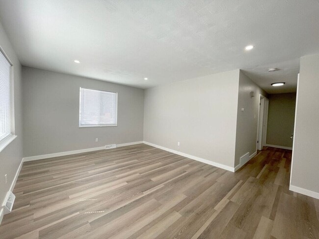 Photo - 7436 Quitman St