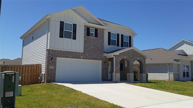 Photo - 2141 Bluebonnet Ln