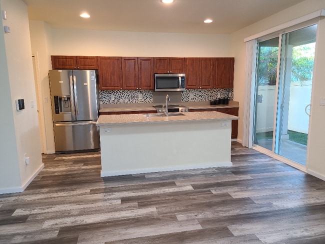 91-6221-6221 Kapolei Pkwy
