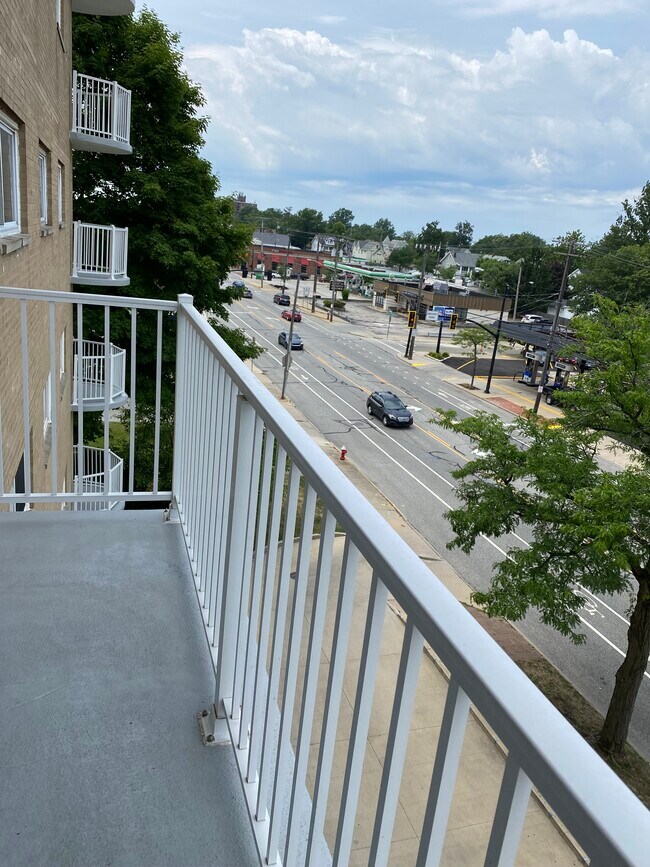 Photo - 14567 Madison Ave