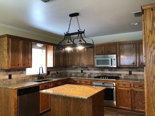 Photo - Corner Lot close to Barksdale Airforce Base with Bonus Room in back yard..