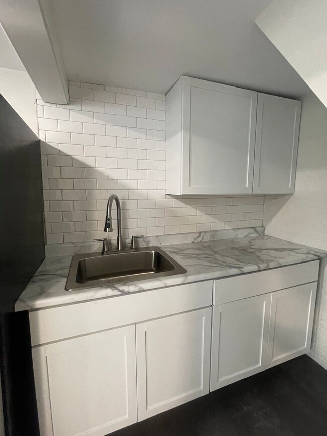 Photo - Charming Lower East Side Cottage Steps from Brady Street