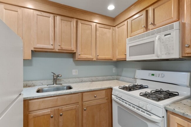 Photo - 12 Monument Ave Unit 1