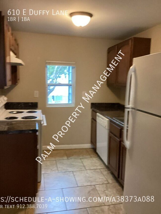 Photo - 610 E Duffy Ln