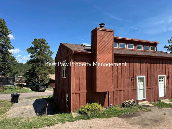 Building Photo - 2-Bedroom Duplex In North Evergreen!