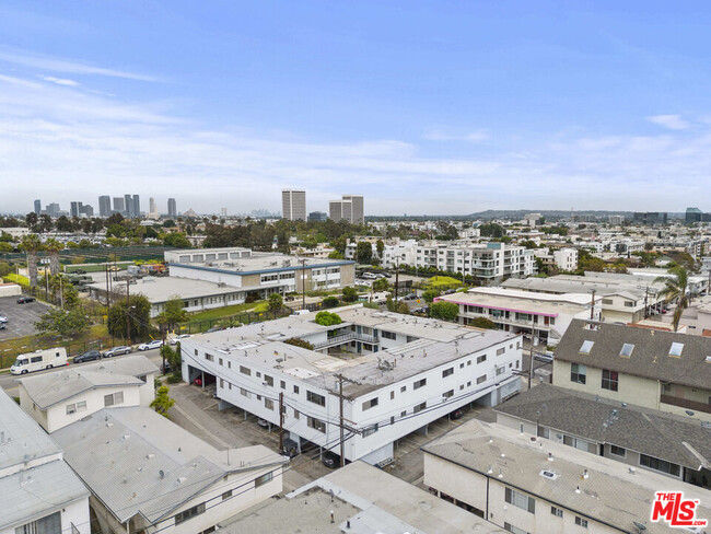 Photo - 1295 Federal Ave Unidad 24