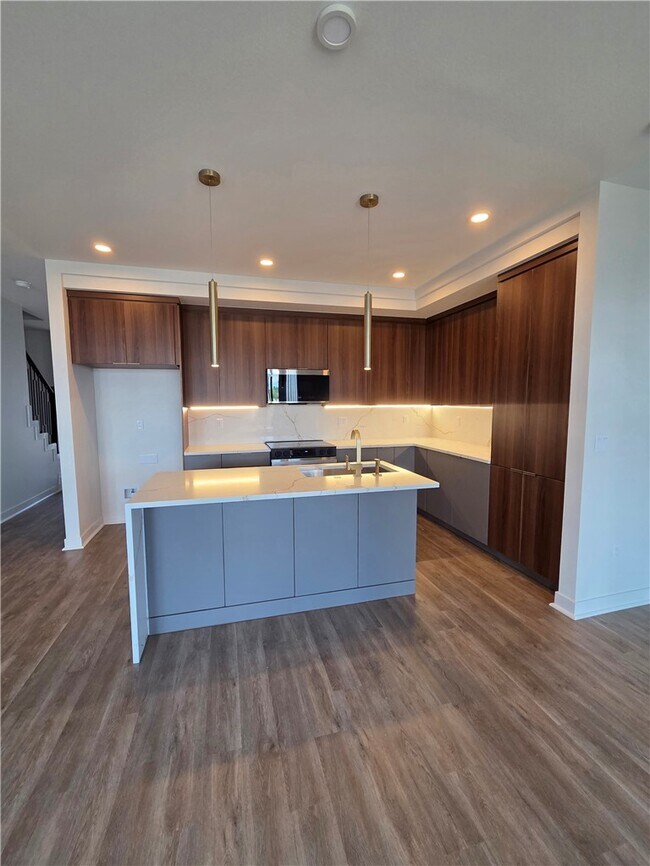 Photo - 1122 Emilia Ave