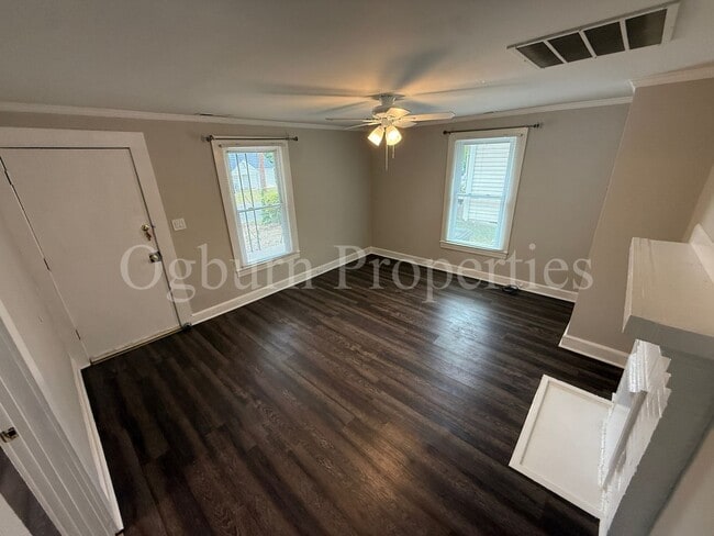 Photo - 4008 Leo St