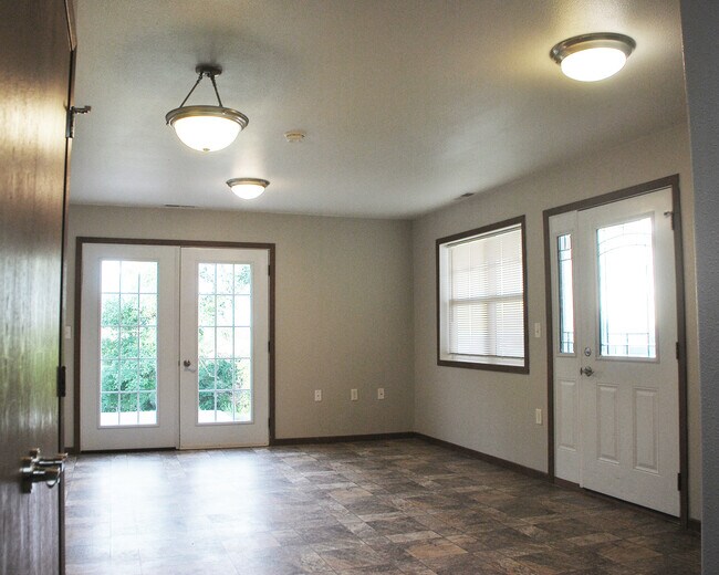 Photo - Eagle Ridge Townhomes
