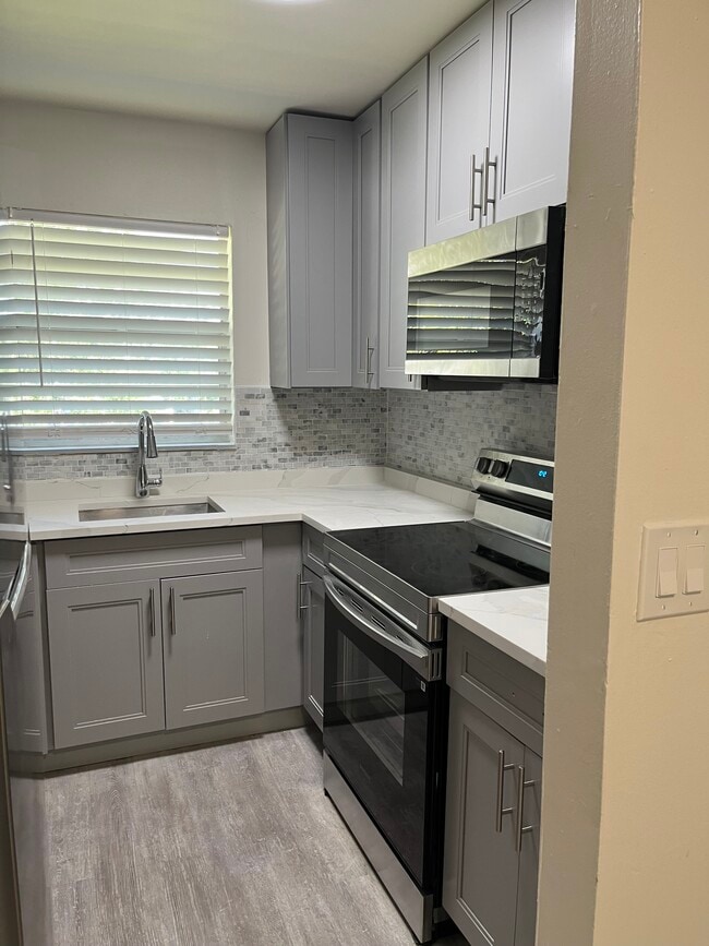 Cocina de la unidad 18 - 2134 Lincoln St Unidad 18