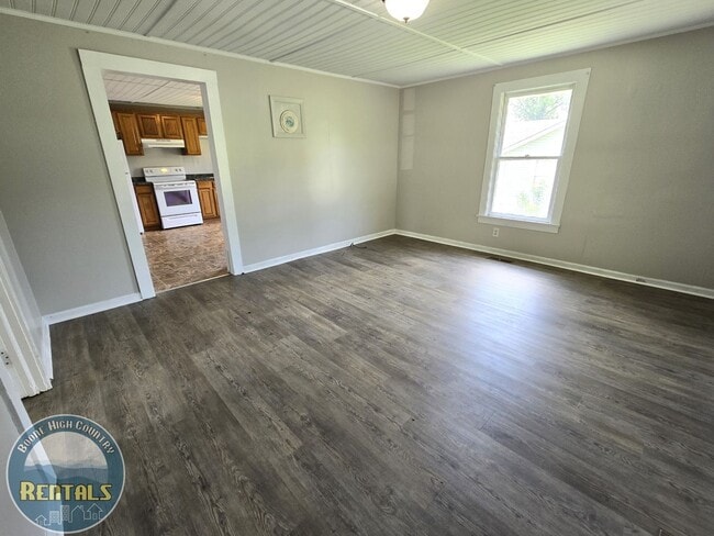 Photo - Charming 2bd/1ba Home In Lenoir