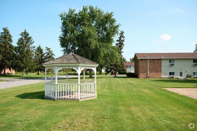 Bradford Manor Apartments
