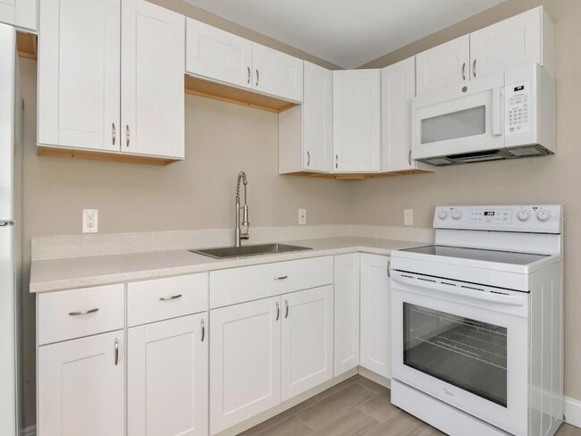Photo - 1207 62nd Ave E