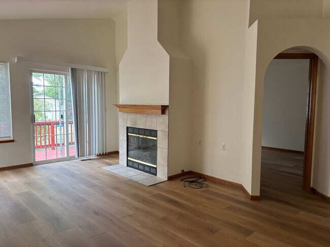 Photo - Spacious 2-Bedroom & 3 Bathroom Home – Move-In Ready