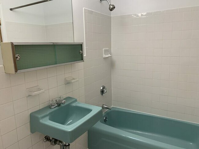 Photo - 3 Viking Ct Unit 25