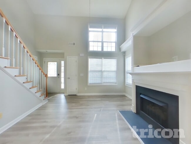 Photo - 320 Providence Rd