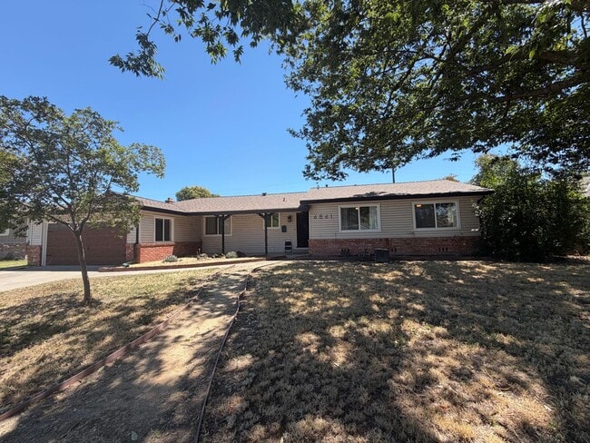 Photo - 3 Bedroom | 2 Bathroom | Single family home in Golf Course Terrace