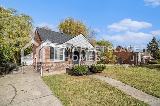 Photo - 16487 Edmore Dr