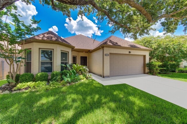 Photo - 1811 Emerald Green Dr